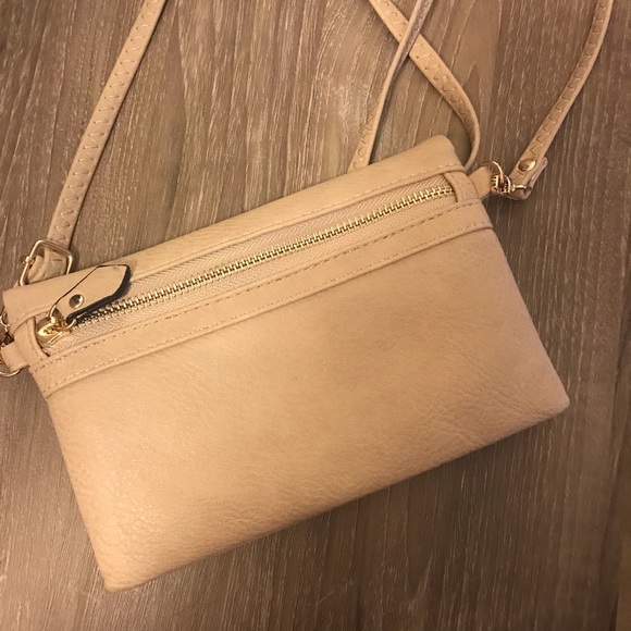 Crossbody Purse! - Picture 1 of 5